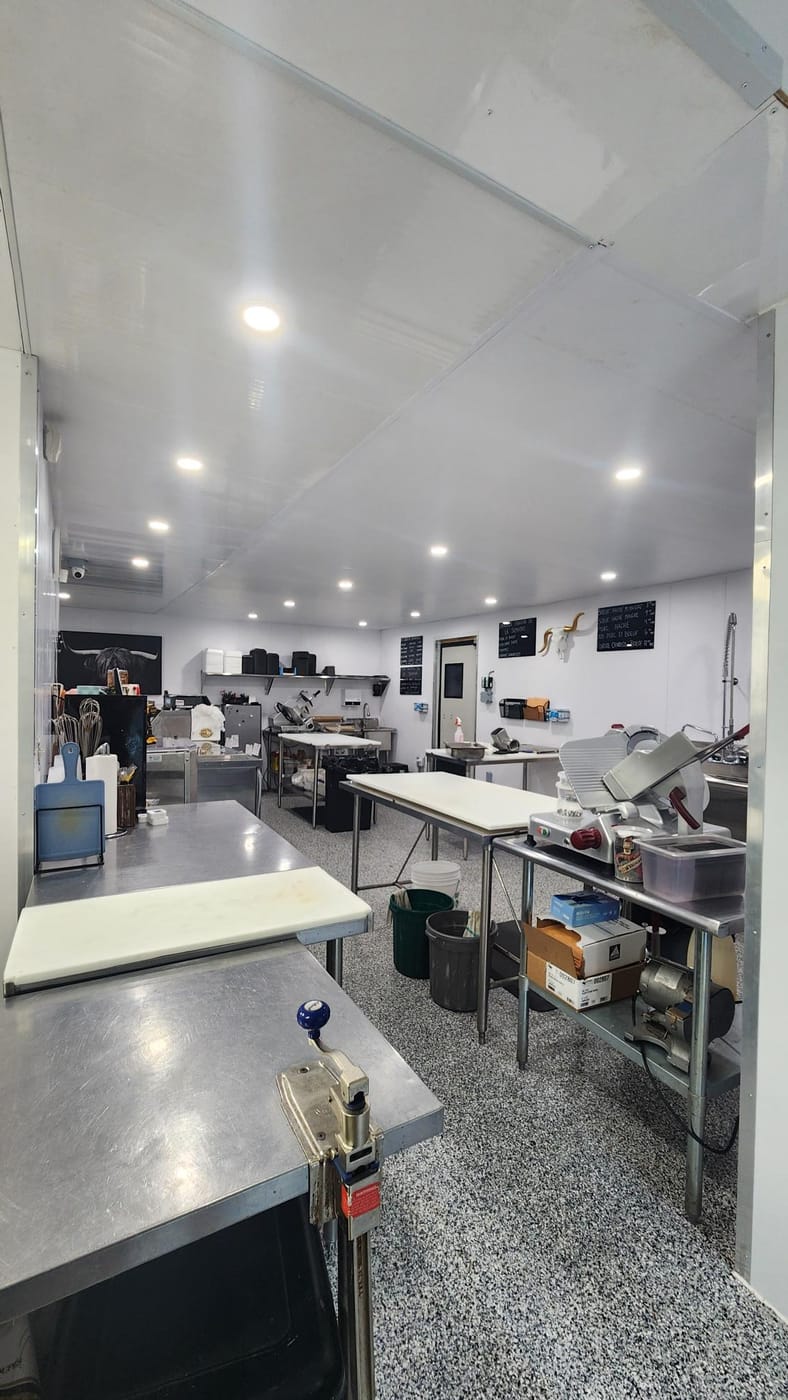 L'atelier de préparation de la Boucherie Thibault