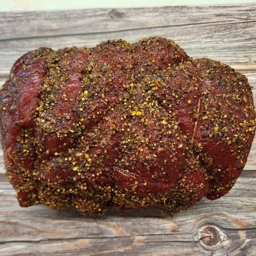 Rôti de bœuf mariné aux épices, paré sur place à la Boucherie Thibault